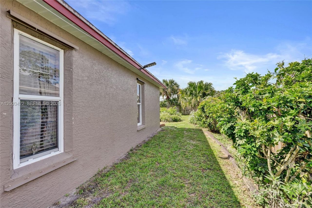 6030 NW Wolverine Rd, Port Saint Lucie, FL 34986 Photo