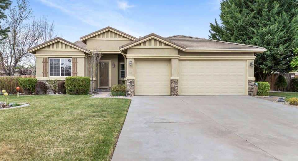 101 Poppy Hills Court, Dayton, NV 89403 Photo