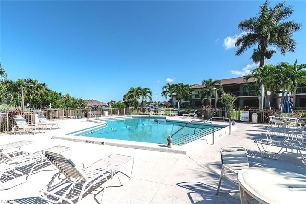 507 Seaview Ct, Unit Q1, Marco Island, FL 34145 Photo