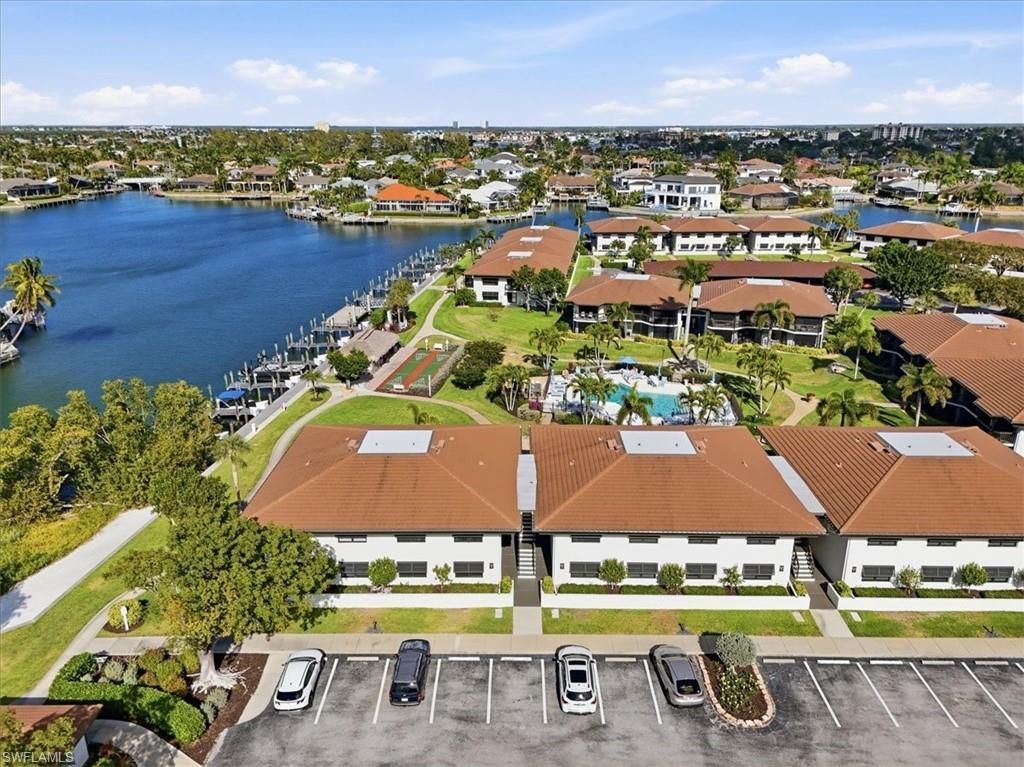 507 Seaview Ct, Unit Q1, Marco Island, FL 34145 Photo