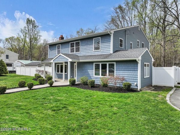 41 Nautilus Drive W, Leonardo, NJ 07737