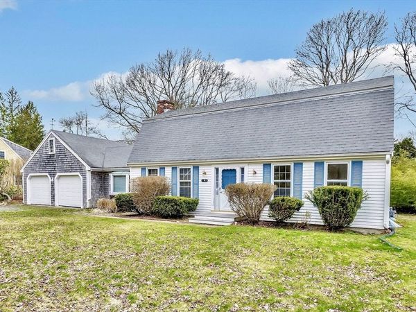 5 Dale Ter Ext, Sandwich, MA 02563
