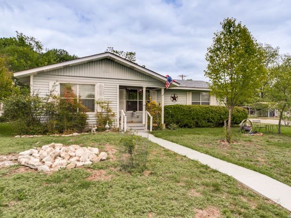 600 Leland, Kerrville, TX 78028