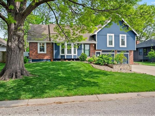 12720 W 102nd Street, Lenexa, KS 66215