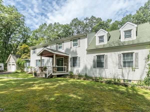 15 Rock Hollow Rd, Rockaway, NJ 07801