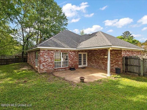140 Raulston Drive, Byram, MS 39272