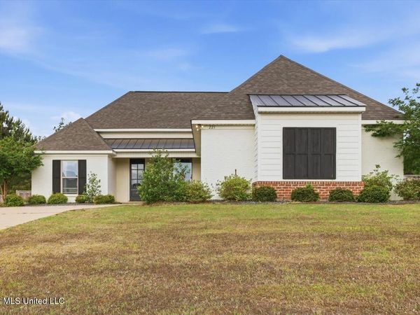 221 Ironwood Place, Brandon, MS 39042