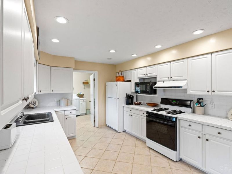 379 Hiatt Avenue, Wilmington, OH 45177 Photo 17