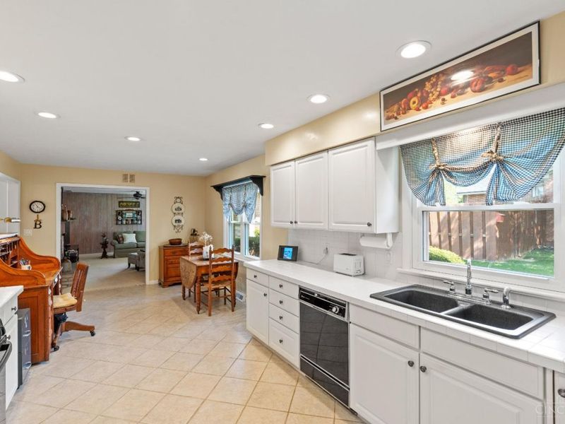 379 Hiatt Avenue, Wilmington, OH 45177 Photo 18