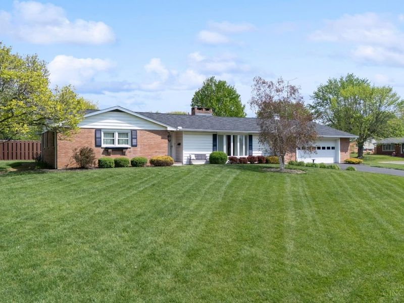 379 Hiatt Avenue, Wilmington, OH 45177 Photo 3