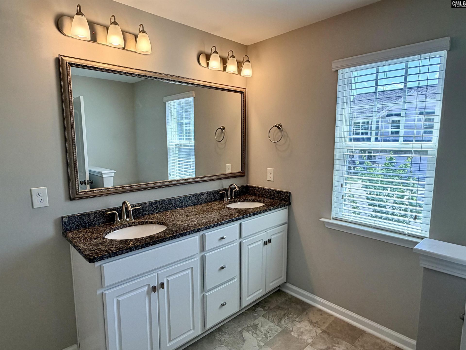 1123 Bergenfield Lane Photo 12