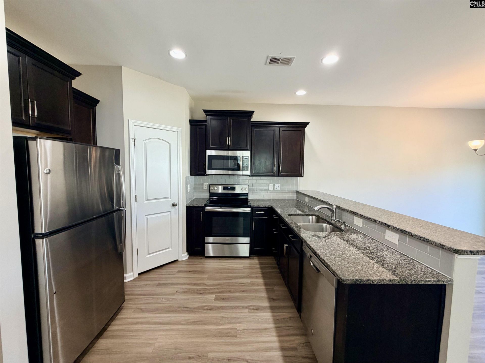 1123 Bergenfield Lane Photo 5