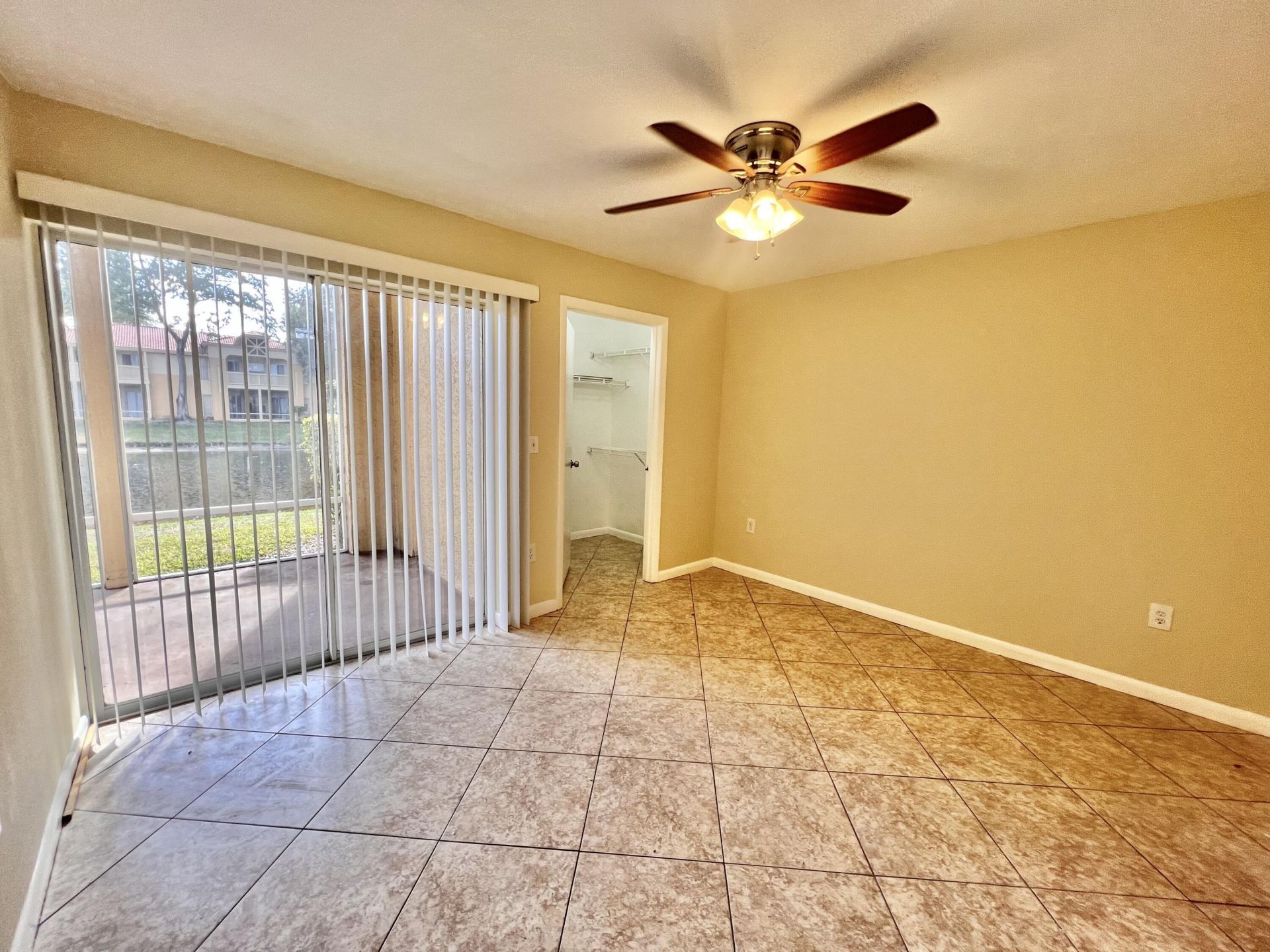 4855 Via Palm Lakes, Unit 911, West Palm Beach, FL 33417 Photo
