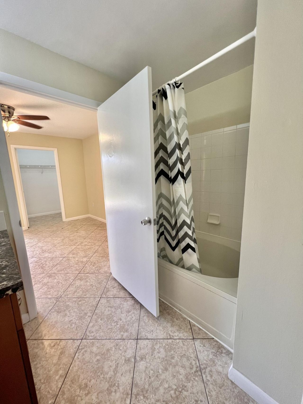 4855 Via Palm Lakes, Unit 911, West Palm Beach, FL 33417 Photo