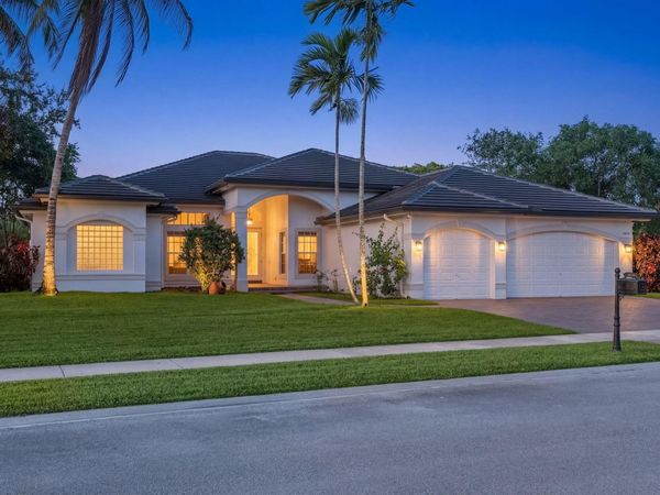 15273 SW 37th Street, Davie, FL 33331