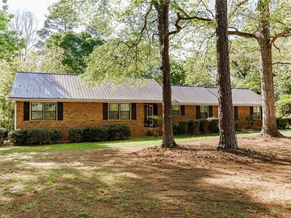 980 Morton Road , Athens, GA 30605