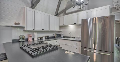 4965 Clear Creek Rd, Placerville, CA 95667 Photo