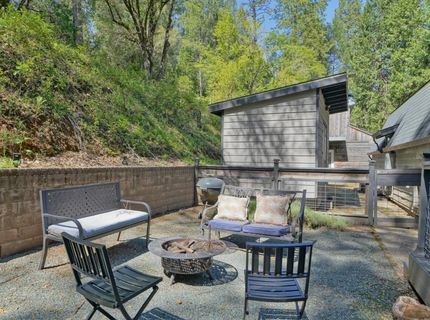 4965 Clear Creek Rd, Placerville, CA 95667 Photo