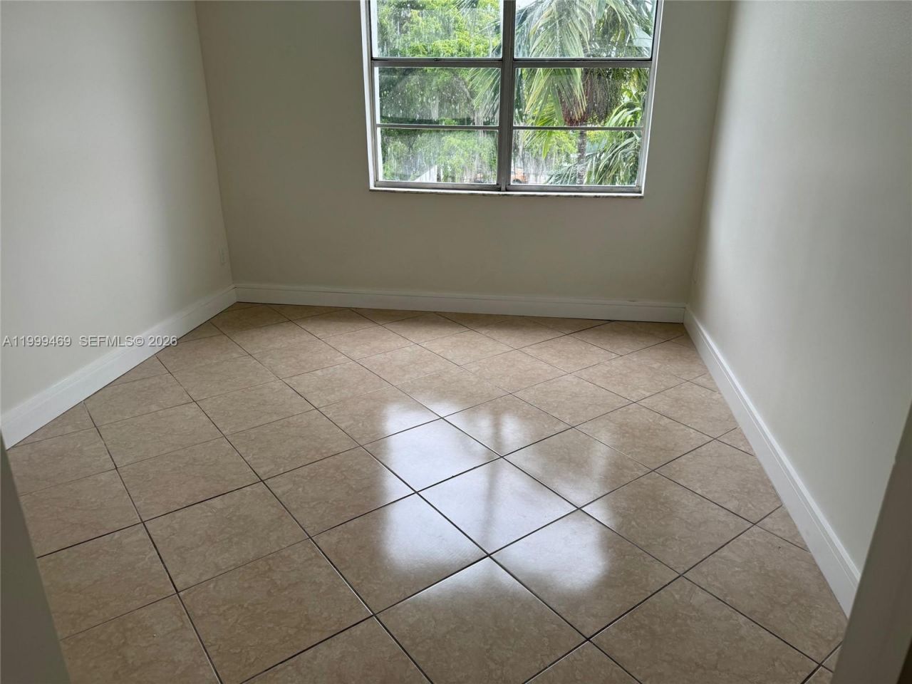 492 NW 165th St Rd , Unit C-309, Miami, FL 33169 Photo