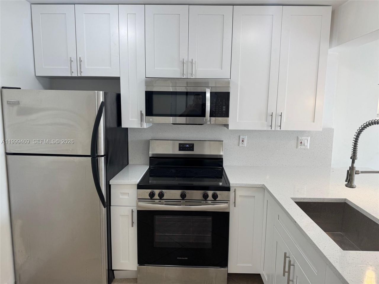 492 NW 165th St Rd , Unit C-309, Miami, FL 33169 Photo