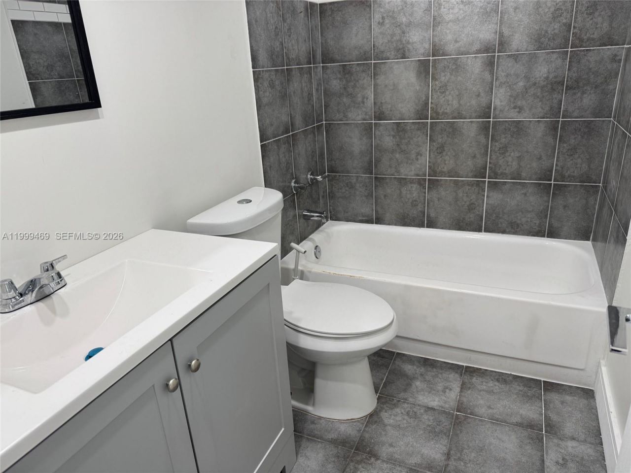 492 NW 165th St Rd , Unit C-309, Miami, FL 33169 Photo