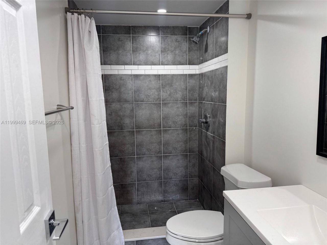 492 NW 165th St Rd , Unit C-309, Miami, FL 33169 Photo