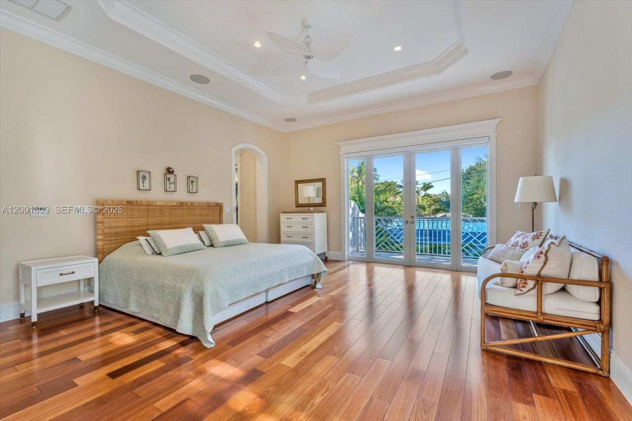 4090 Barbarossa Ave , Miami, FL 33133 Photo