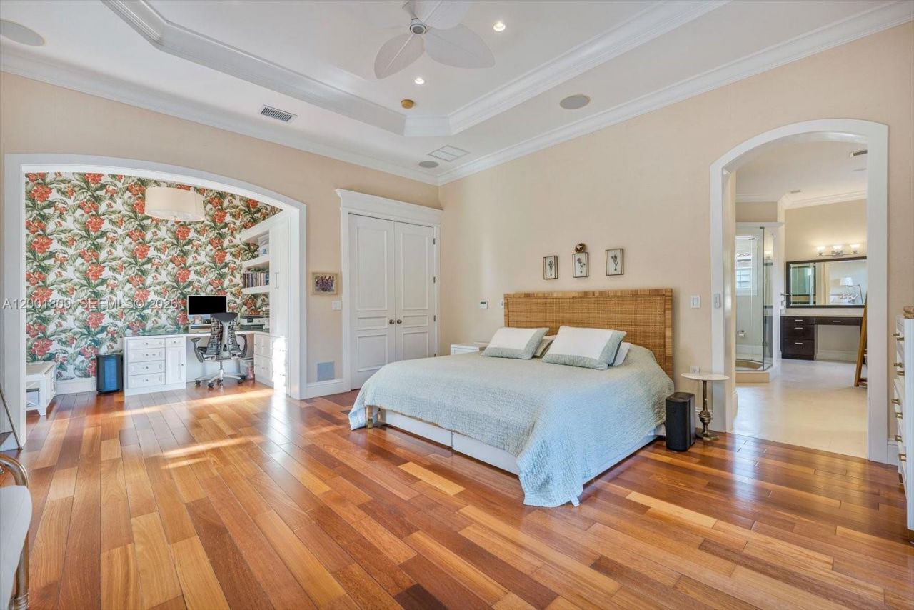 4090 Barbarossa Ave , Miami, FL 33133 Photo