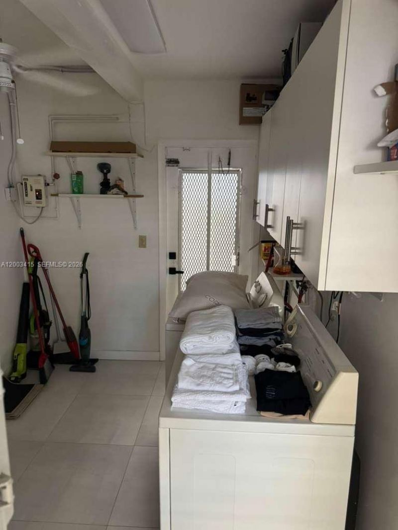 3600 SW 26th St , Miami, FL 33133 Photo