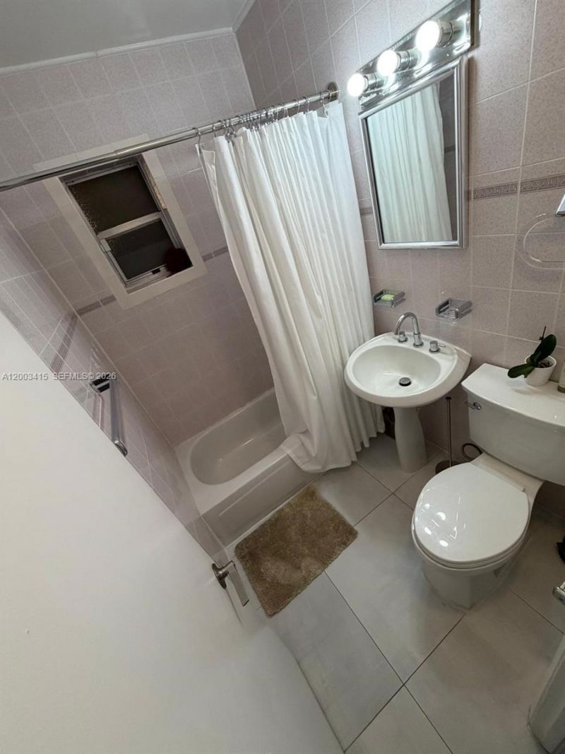 3600 SW 26th St, Miami, FL 33133 Photo