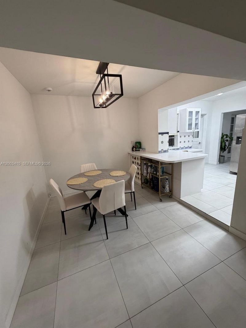 3600 SW 26th St, Miami, FL 33133 Photo