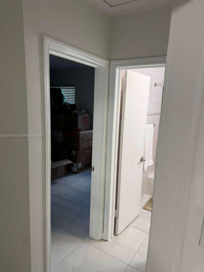 3600 SW 26th St, Miami, FL 33133 Photo