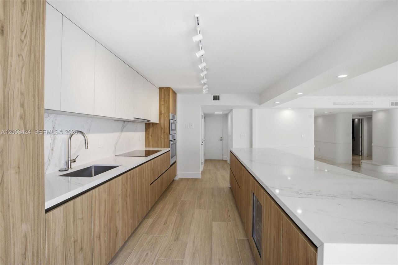 600 Grapetree Dr, Unit 4BS, Key Biscayne, FL 33149 Photo