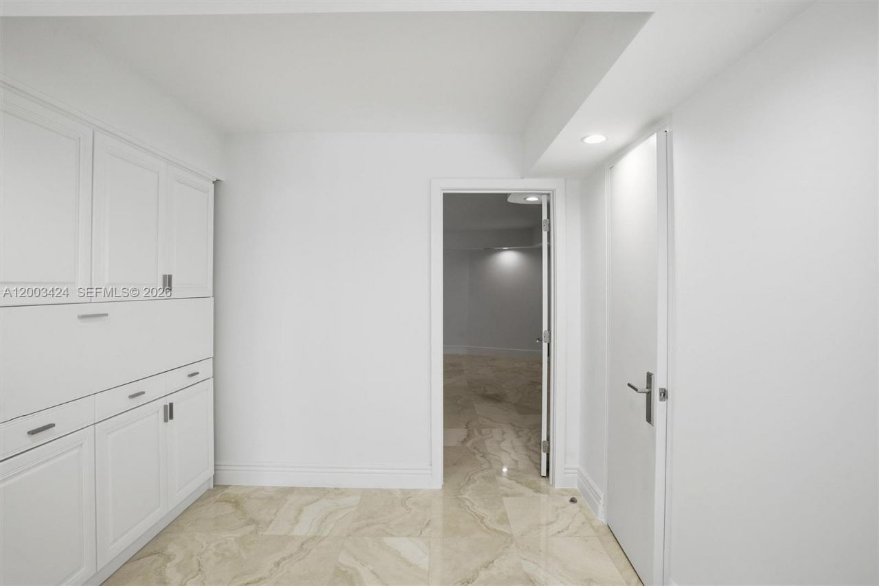 600 Grapetree Dr, Unit 4BS, Key Biscayne, FL 33149 Photo