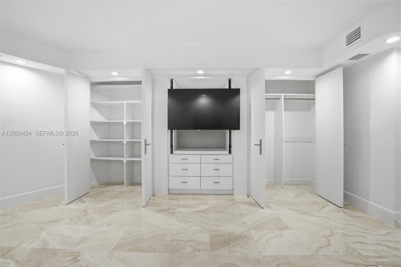 600 Grapetree Dr, Unit 4BS, Key Biscayne, FL 33149 Photo