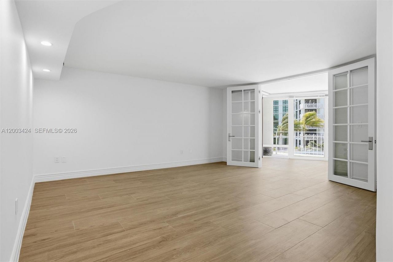 600 Grapetree Dr, Unit 4BS, Key Biscayne, FL 33149 Photo