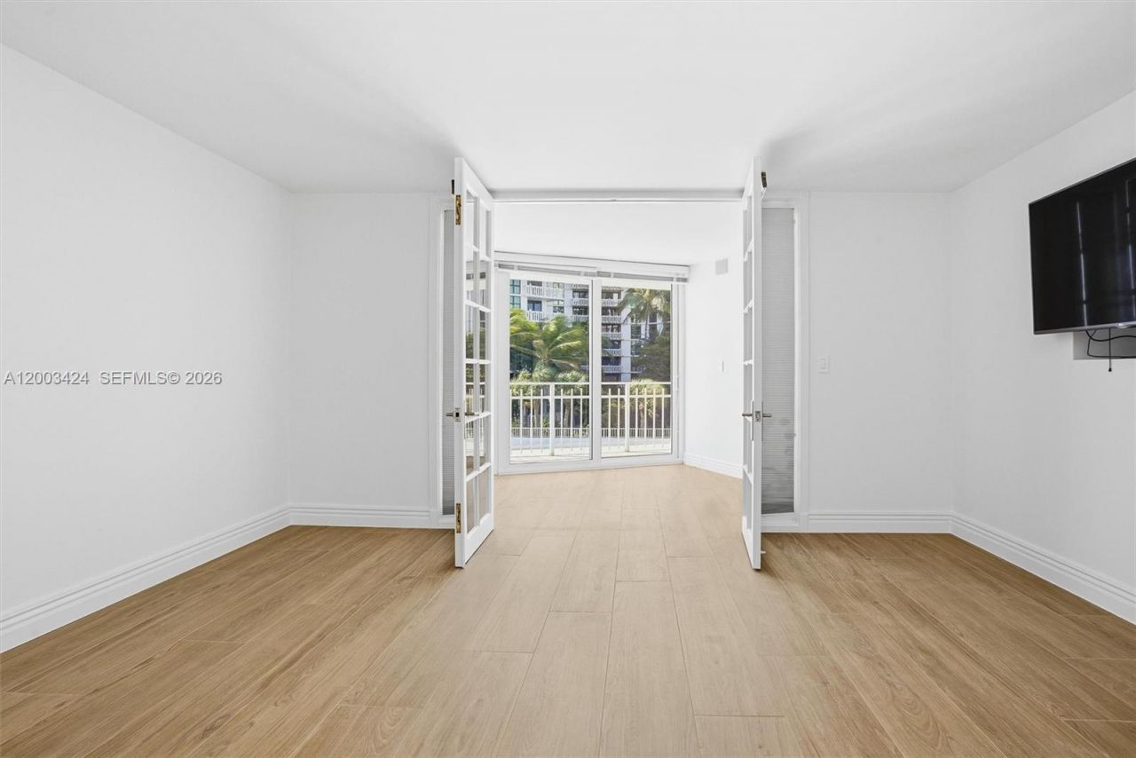 600 Grapetree Dr, Unit 4BS, Key Biscayne, FL 33149 Photo