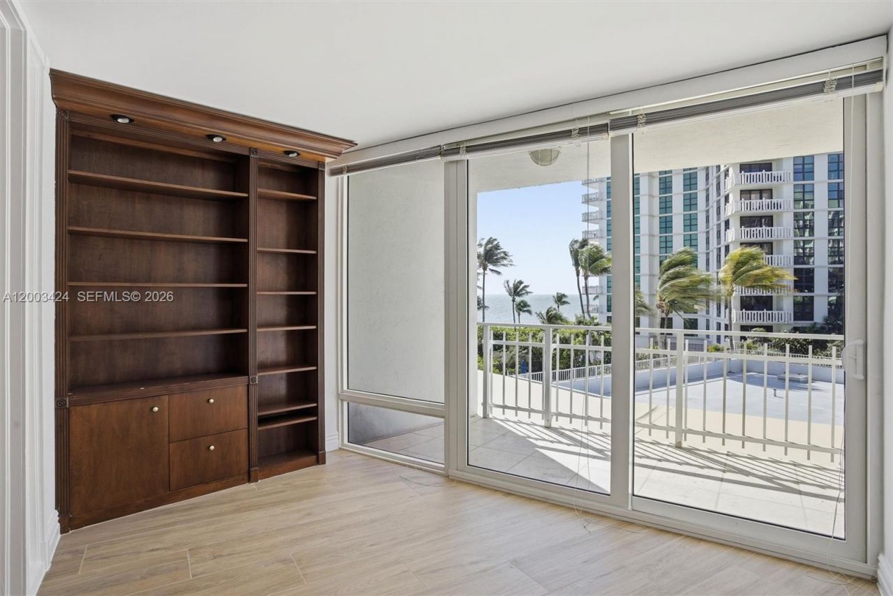 600 Grapetree Dr, Unit 4BS, Key Biscayne, FL 33149 Photo