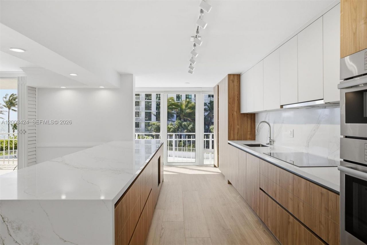 600 Grapetree Dr, Unit 4BS, Key Biscayne, FL 33149 Photo