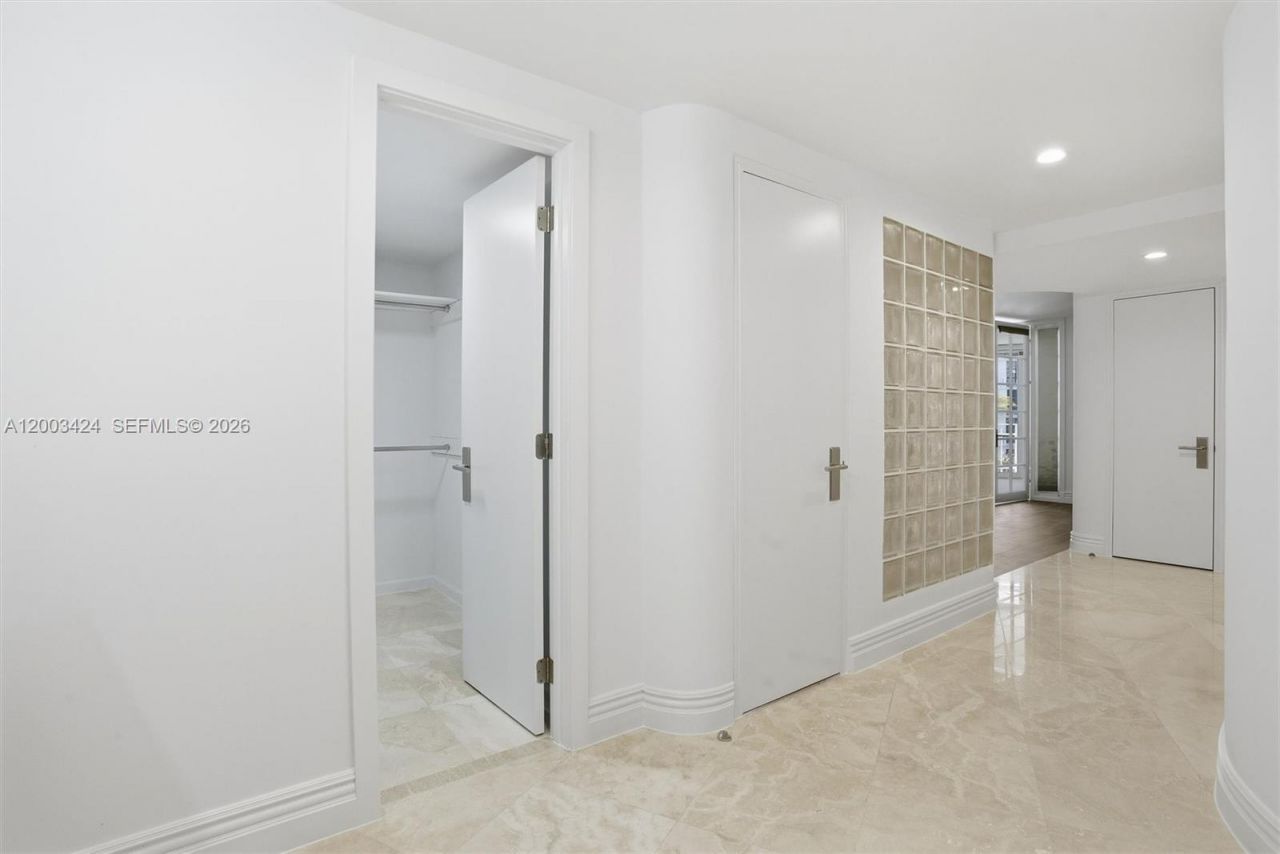 600 Grapetree Dr, Unit 4BS, Key Biscayne, FL 33149 Photo