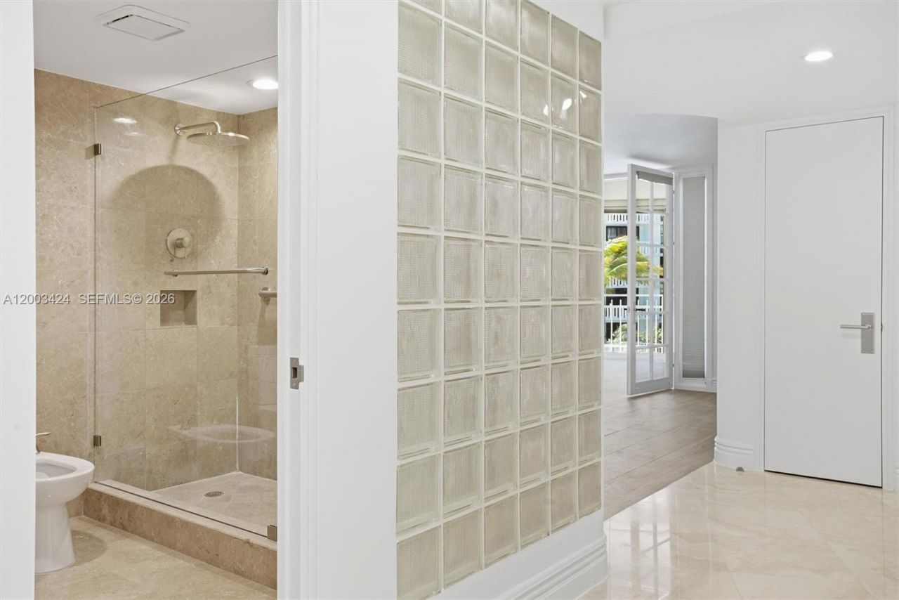 600 Grapetree Dr, Unit 4BS, Key Biscayne, FL 33149 Photo