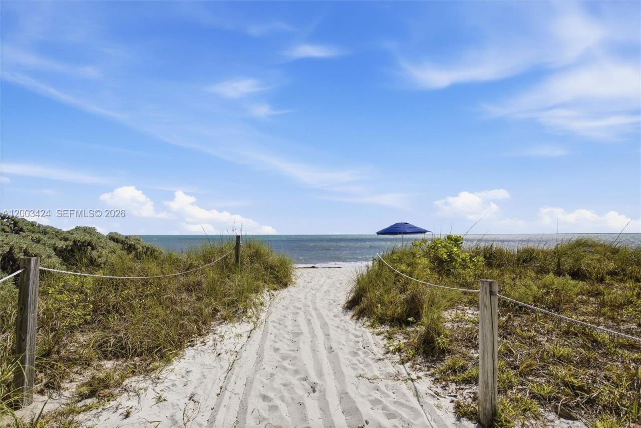 600 Grapetree Dr, Unit 4BS, Key Biscayne, FL 33149 Photo