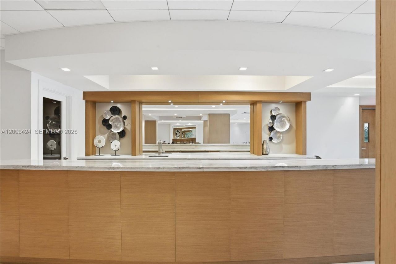 600 Grapetree Dr, Unit 4BS, Key Biscayne, FL 33149 Photo