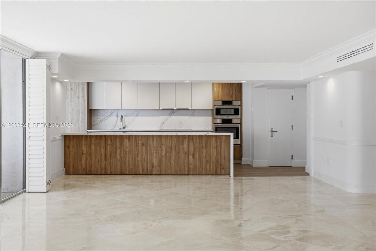 600 Grapetree Dr, Unit 4BS, Key Biscayne, FL 33149 Photo