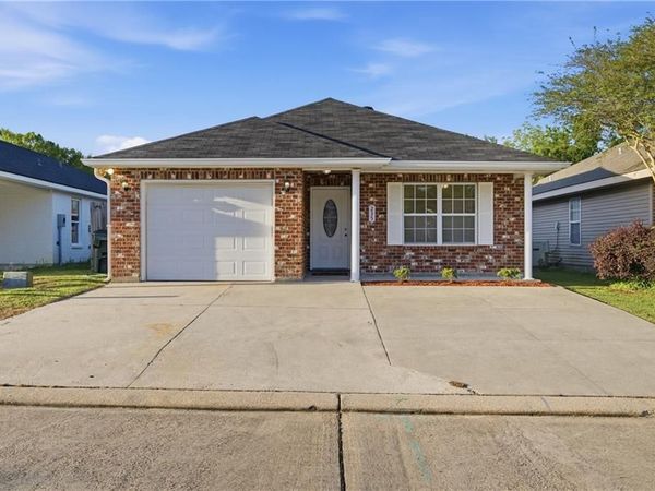 235 JOLIE OAKS Boulevard, Thibodaux, LA 70301