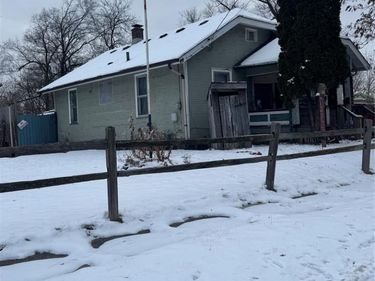 1422 Leith Street , Flint, MI 48506