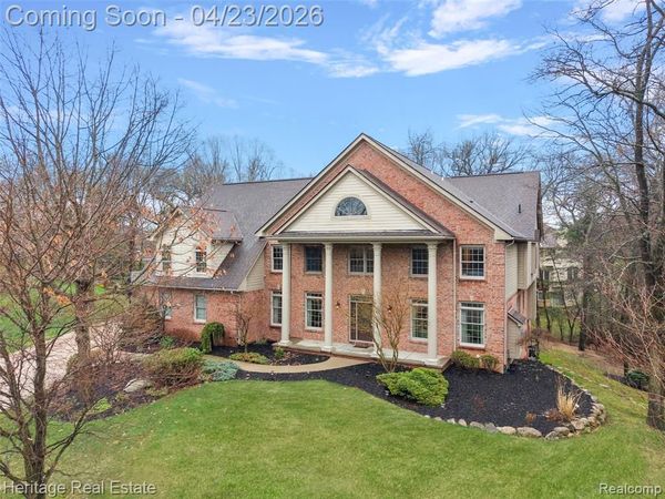 1562 Eagle Trail, Oxford Twp, MI 48371