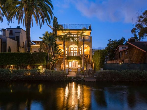 405 Sherman Canal, Venice, CA 90291