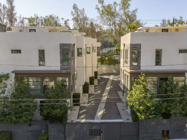 2111 N Cahuenga Boulevard, Unit 14, Los Angeles, CA 90068