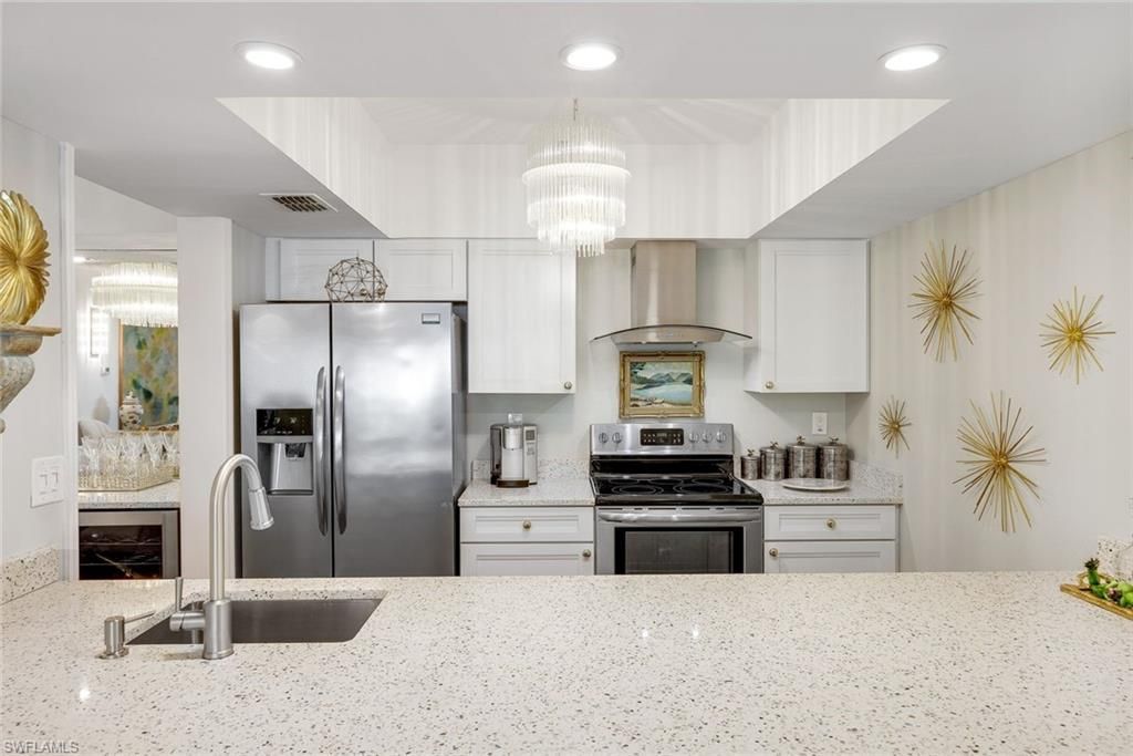 5817 Glencove Dr, Unit 402, Naples, FL 34108 Photo